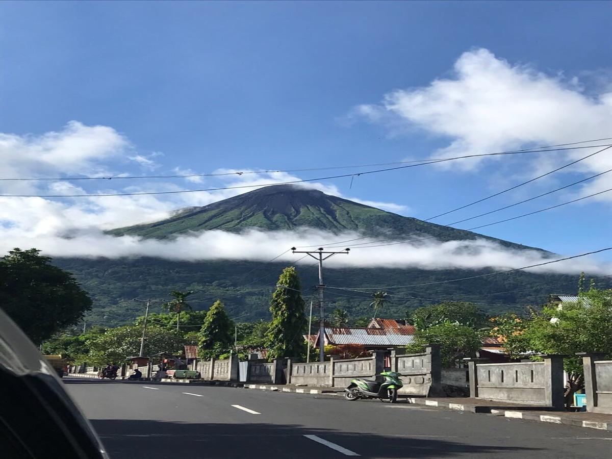Aini Home Stay Ternate Eksteriør billede