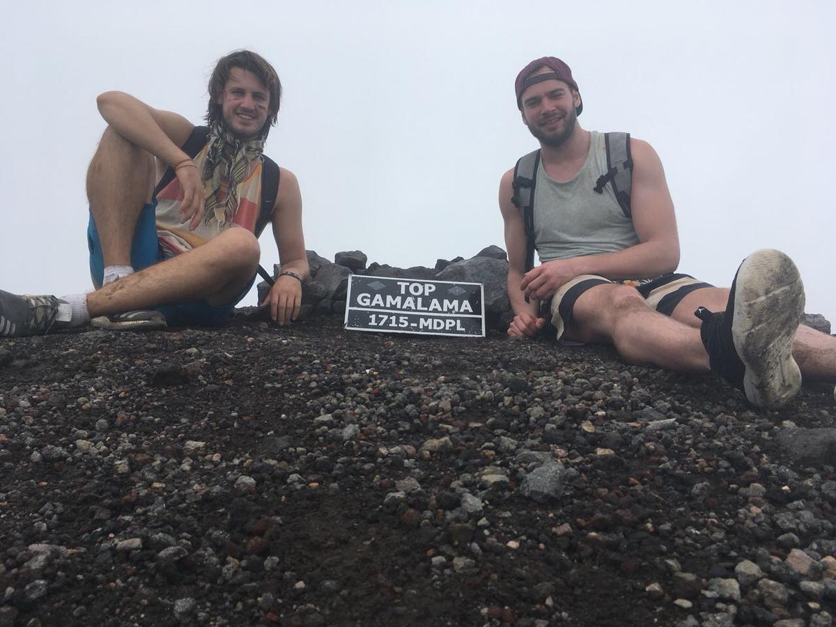 Aini Home Stay Ternate Eksteriør billede