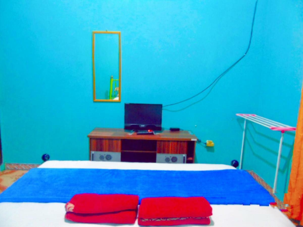 Aini Home Stay Ternate Eksteriør billede