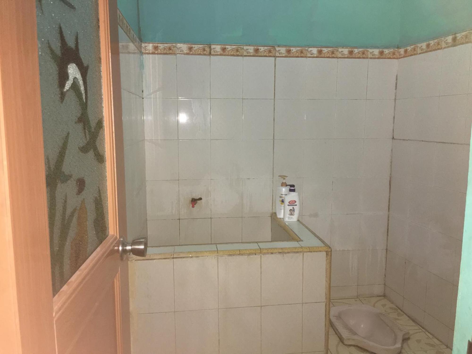 Aini Home Stay Ternate Eksteriør billede